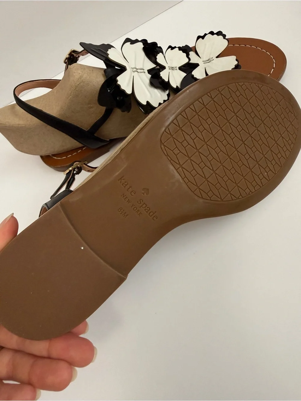 Butterfly Sandals Kate Spade Black White Leather Flats Size 8.5